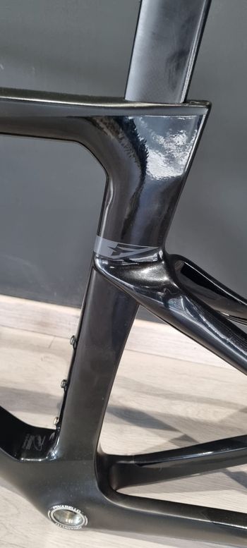 Pinarello DOGMA F SUPER RECORD EPS Disc 2023 Frameset 2023 Road & Gravel d'occasion — image 3 sur 9