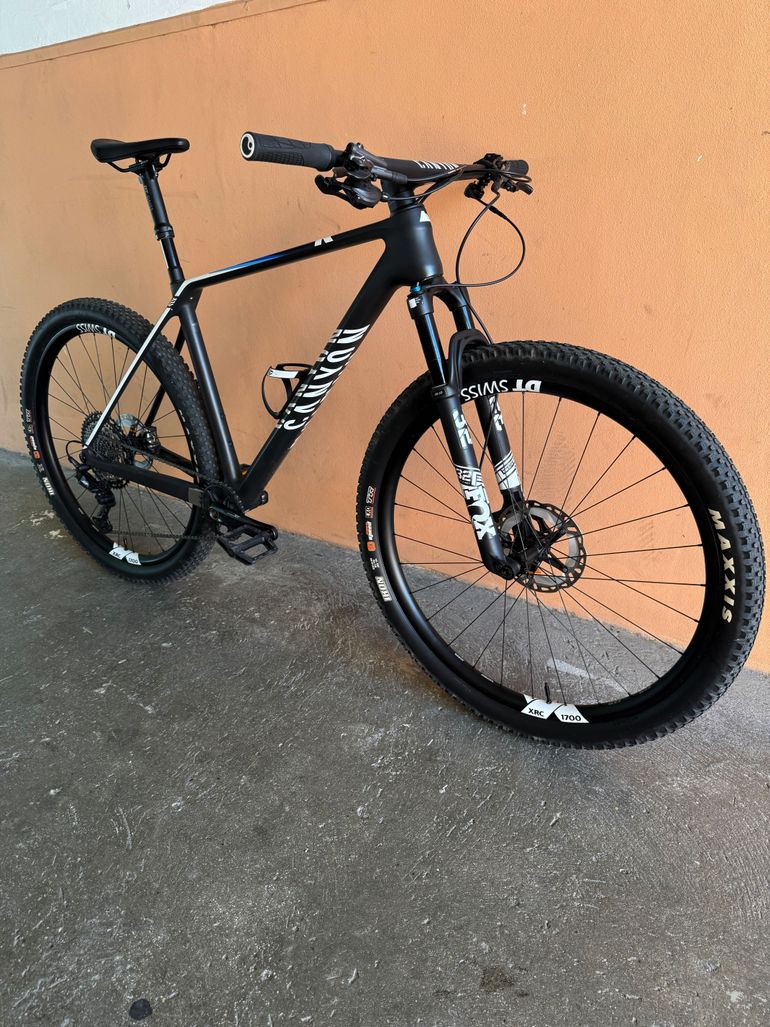 Gebrauchtes Canyon Exceed CF SLX 8 2023 2023 Mountainbike, Schwarz, 29 — Bild 2 von 10