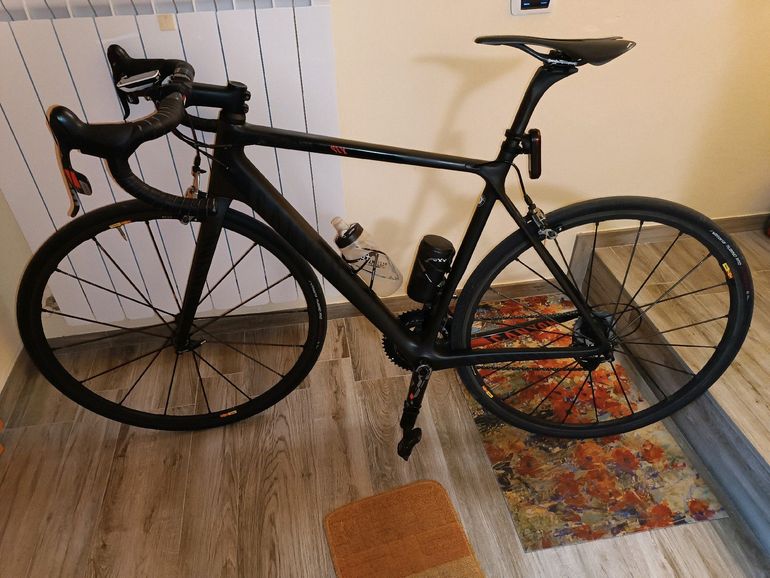 Used Canyon Ultimate CF SLX 9.0 2017 Road & Gravel, Black — image 2 of 11