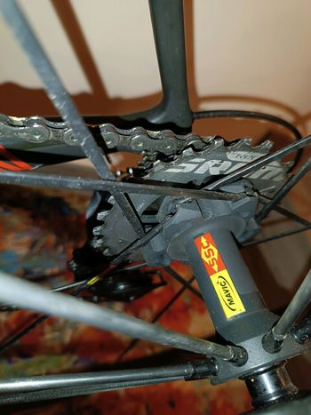 Used Canyon Ultimate CF SLX 9.0 2017 Road & Gravel, Black — image 6 of 11