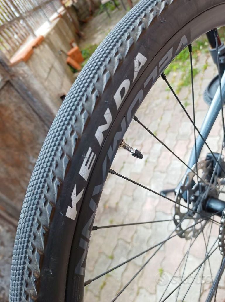 Tweedehands Bianchi Impulso Shimano Ultegra 2022 Road & Gravel — afbeelding 4 van 6