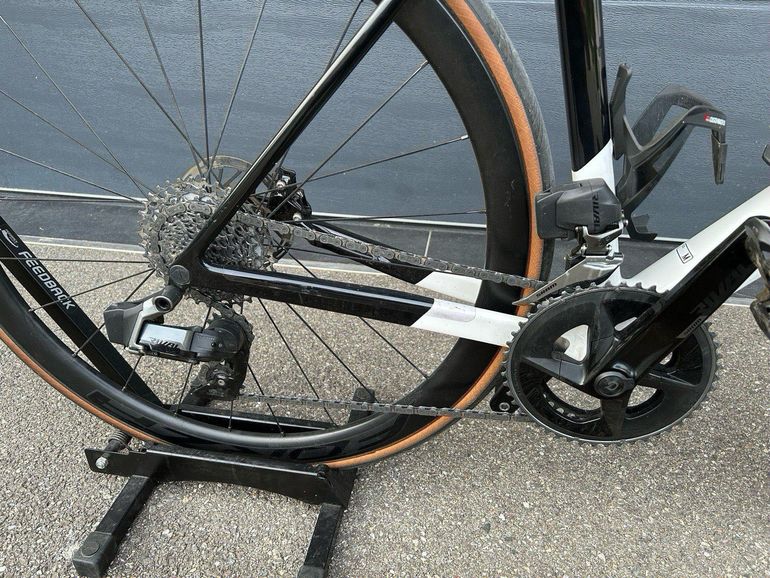 Used Canyon Ultimate CF SL 7 AXS 2024 2024 Road & Gravel, Black — image 2 of 3