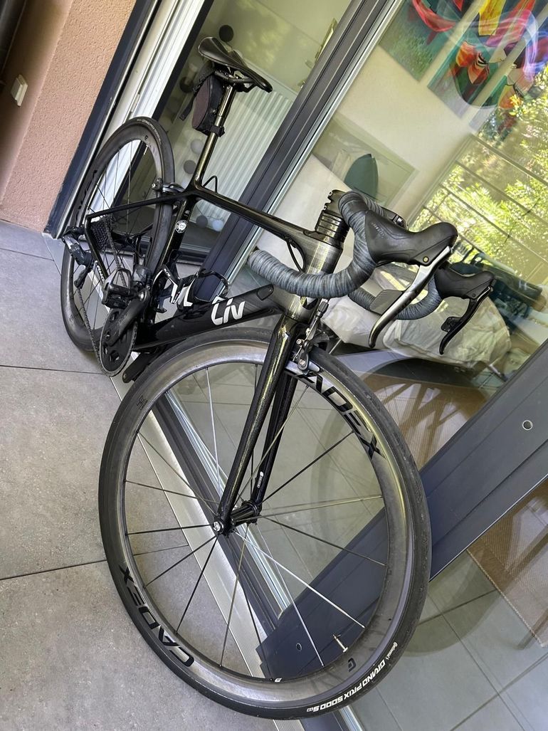 Tweedehands Giant Advanced Sl 2020 Road & Gravel — afbeelding 10 van 12