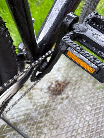 GT Avalanche Comp 2022 2022 Mountainbike de segunda mano, Negro — imagen 4 de 10