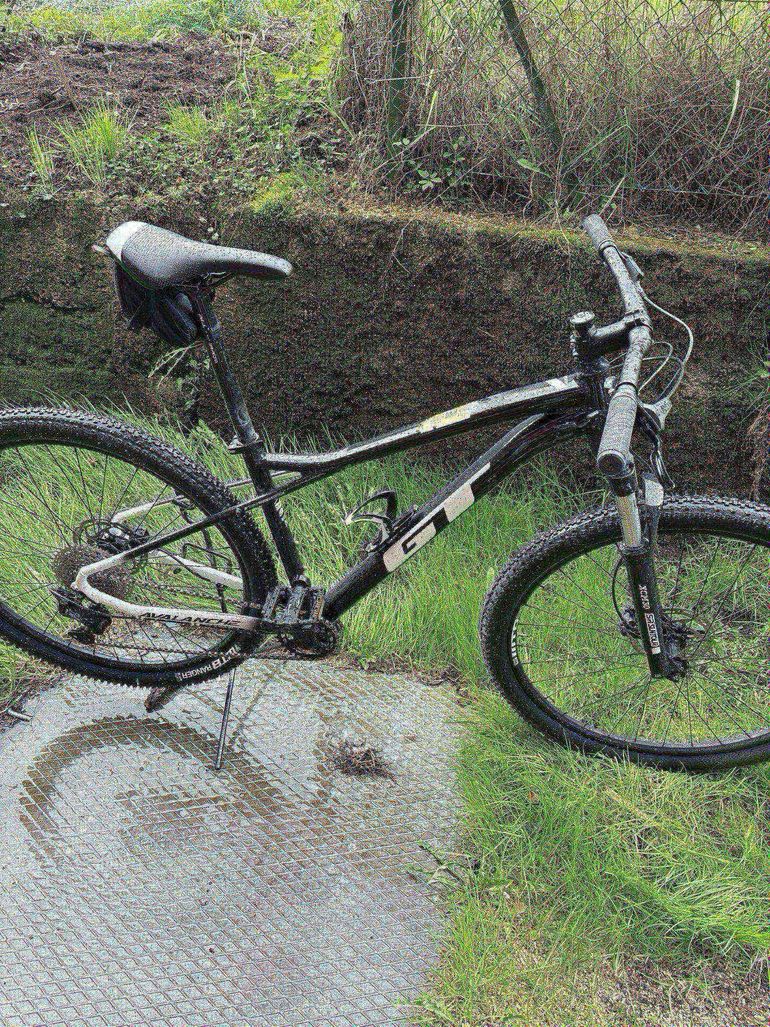 Used GT Avalanche Comp 2022 2022 Mountainbike, Black, 27.5 — image 1 of 10