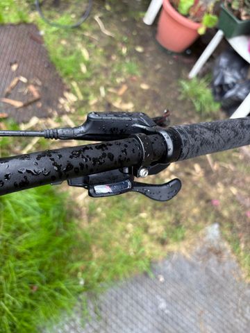 GT Avalanche Comp 2022 2022 Mountainbike de segunda mano, Negro — imagen 7 de 10