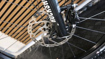 Used Specialized Camber Other Shimano 2018 Mountainbike, Green — image 16 of 20