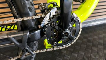 Used Specialized Camber Other Shimano 2018 Mountainbike, Green — image 6 of 20