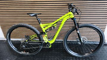 Used Specialized Camber Other Shimano 2018 Mountainbike, Green — image 2 of 20