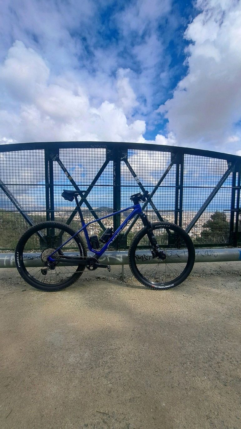 Used Orbea Orbea Alma M20 2025 Mountainbike, Blue — image 2 of 3