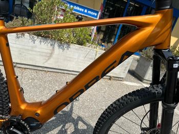 Orbea URRUN 30 2023 2023 Mountainbike usato, Arancione — immagine 6 di 8
