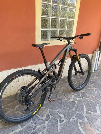 Brugt Trek Slash 8 Gen 6 2025 2025 Mountainbike — billede 2 af 5
