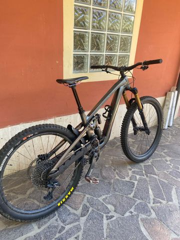 Gebrauchtes Trek Slash 8 Gen 6 2025 2025 Mountainbike, Hellgrau, 27.5, 29 — Bild 2 von 5