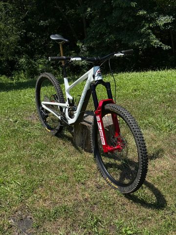 Used Rocky Mountain Altitude C99 Sram 2024 2024 Mountainbike, White, 27.5, 29 — image 18 of 22