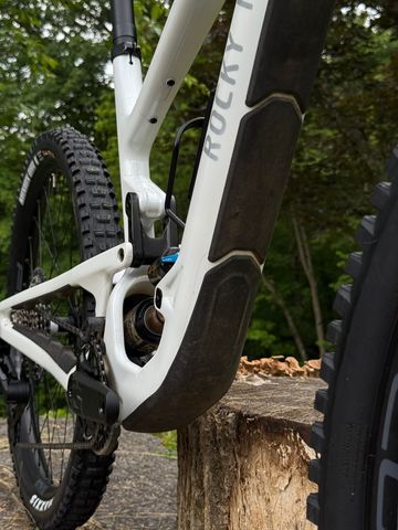 Used Rocky Mountain Altitude C99 Sram 2024 2024 Mountainbike, White, 27.5, 29 — image 13 of 22