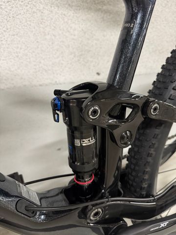 Gebrauchtes Giant Anthem Shimano Deore XT 2022 Mountainbike, Schwarz — Bild 9 von 10