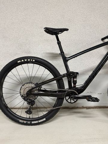 Gebrauchtes Giant Anthem Shimano Deore XT 2022 Mountainbike, Schwarz — Bild 3 von 10