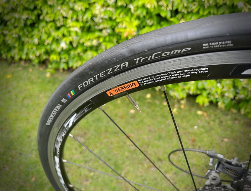 Used Guerciotti KHAYBAR 2008 Road & Gravel, White — image 8 of 33