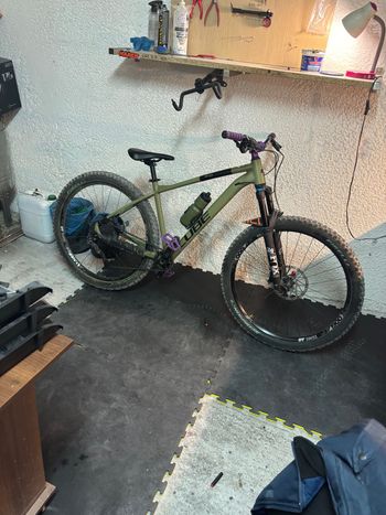 Käytetty CUBE Aim Shimano Deore 2024 Mountainbike — kuva 3 / 5