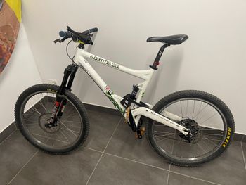 Used Commencal Super Team 2010 MTB
