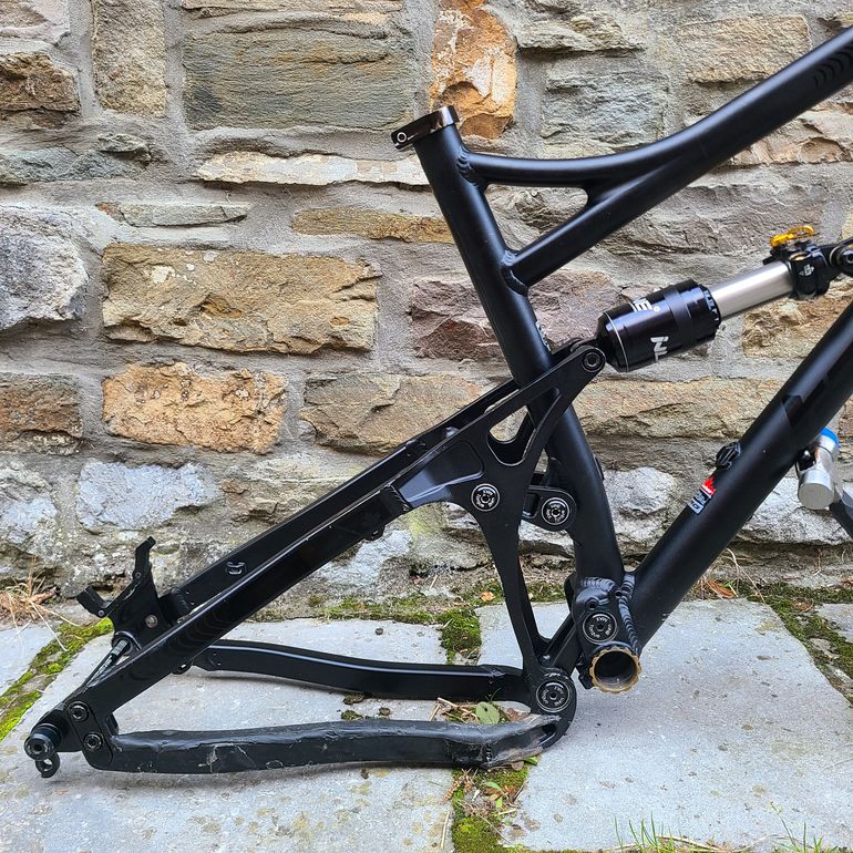 Used Banshee SPITFIRE V3.2 Frame 2023 Frameset 2023 Mountainbike, Black, 27.5 — image 2 of 4