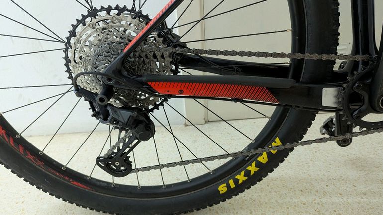 Orbea Alma Shimano SLX 2020 Mountainbike usato, Rosso — immagine 3 di 5