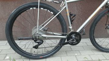 Marin Nicasio+ Sensah Empire 2024 Road & Gravel usato, Grigio chiaro — immagine 3 di 5