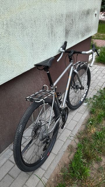 Marin Nicasio+ Sensah Empire 2024 Road & Gravel usato, Grigio chiaro — immagine 2 di 5