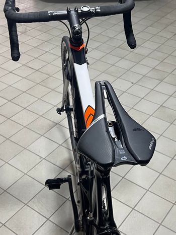 Używany Dedacciai Strada 2017 Road & Gravel — zdjęcie 9 z 9