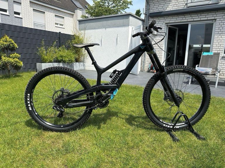 Tues Base Yt Tues Dh Tues Base Yt Tues 2020 Dh Bikes YT Industries