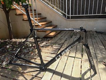 Käytetty CUBE CROSS RACE C:68X TE 2023 Frameset 2023 Road & Gravel — kuva 1 / 9