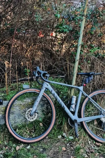 Used Canyon Grizl CF SL 7 eTap 2022 Road & Gravel — image 5 of 8