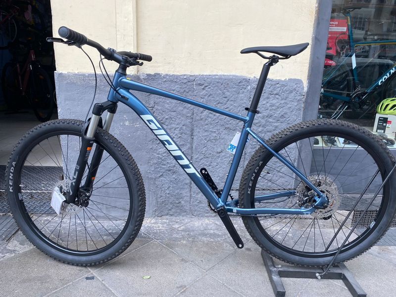 Giant Talon 0 2022 2022 Mountainbike d'occasion — image 2 sur 6