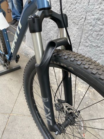 Giant Talon 0 2022 2022 Mountainbike d'occasion — image 3 sur 6