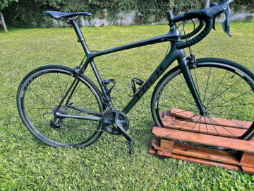 Brugt Trek Emonda Shimano 105 2017 Road & Gravel — billede 1 af 5