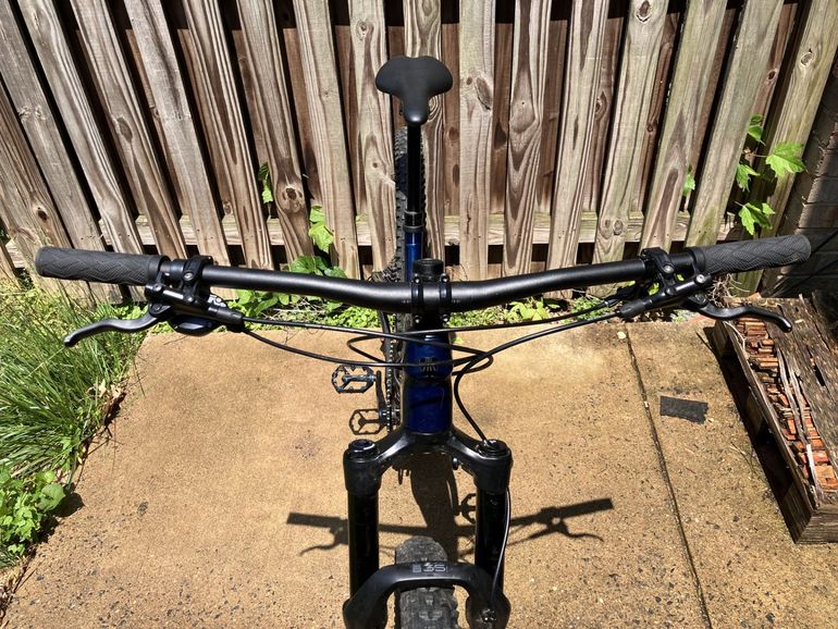 Used Trek Roscoe 8 2022 2021 Mountainbike, Blue, 27.5, 29 — image 3 of 3