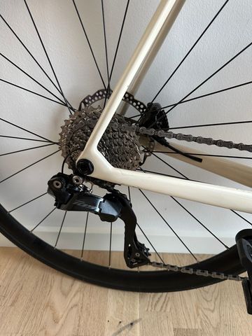 Used Orbea ORCA M30i 2024 2024 Road & Gravel, White — image 3 of 4