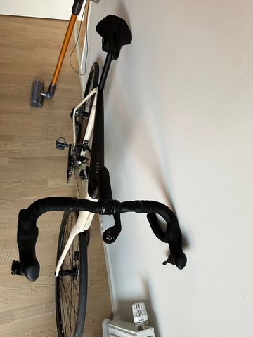 Used Orbea ORCA M30i 2024 2024 Road & Gravel, White — image 4 of 4