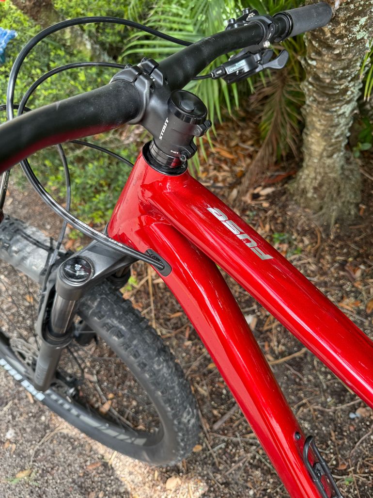 Used Specialized Fuse Comp 29 2020 2020 Mountainbike, Red, 29 — image 7 of 9