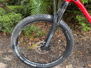 Used Specialized Fuse Comp 29 2020 2020 Mountainbike, Red, 29 — image 5 of 9