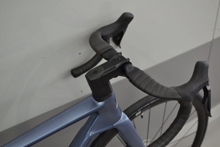 Used Lapierre Xelius DRS 2025 Road & Gravel, Blue — image 7 of 8