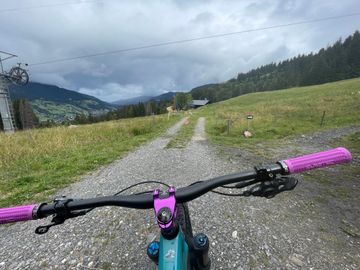Used Yeti SB130 T1 2022 2022 Mountainbike, Blue, 29 — image 1 of 4