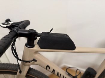 Used Canyon Grizl CF SLX 8 Di2 2024 2024 Road & Gravel, Light Gray — image 14 of 19