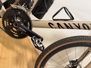 Used Canyon Grizl CF SLX 8 Di2 2024 2024 Road & Gravel, Light Gray — image 5 of 19