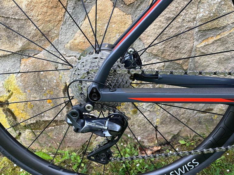 Použité BMC Roadmachine 01 THREE 2020 Road & Gravel — obrázek 2 z 3