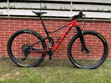 Used Scott Spark SRAM GX 2020 Mountainbike, Red — image 3 of 3