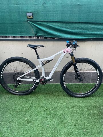 Used Orbea Oiz SRAM X0 2019 Mountainbike, White — image 1 of 9