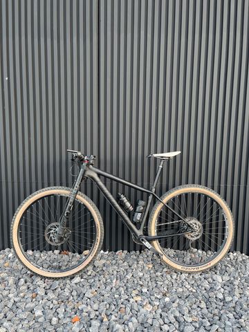 Brugt Cannondale F-Si Carbon 3 2018 2018 Mountainbike — billede 2 af 5