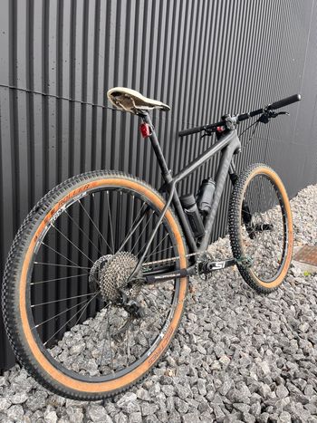 Tweedehands Cannondale F-Si Carbon 3 2018 2018 Mountainbike — afbeelding 4 van 5