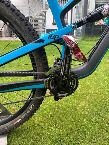 YT Industries Jeffsy Shimano Deore XT 2017 Mountainbike usato, Blu — immagine 4 di 9